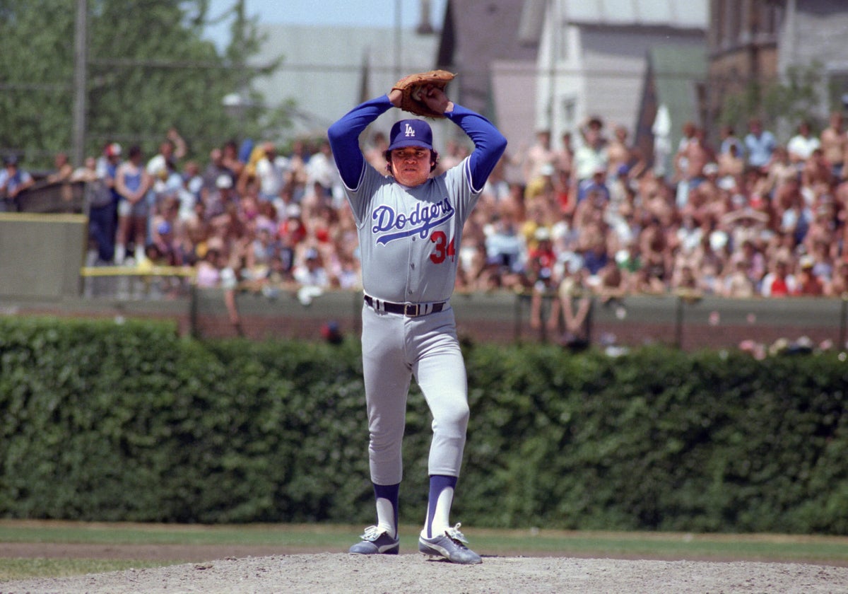 Dodgers legend Fernando Valenzuela dies at 63